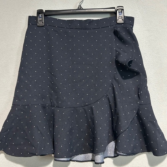 Banana Republic Dresses & Skirts - Banana Republic Mini Skirt Womens 6 Black White Polka Dot Ruffle Faux Wrap